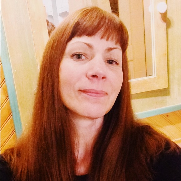 Meet your Posher, Kendra - Picture 3 of 3